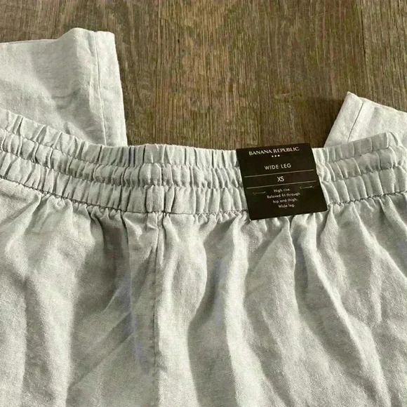 Banana Republic Linen-Blend Easy Crop Pant - Picture 5 of 8